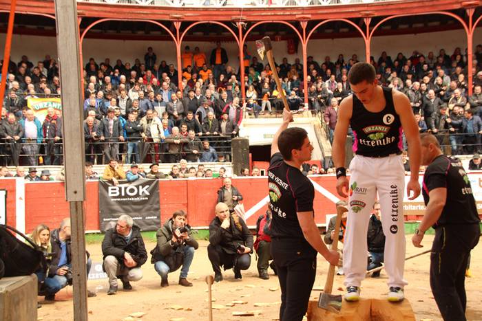 Iker Vicente eta Arria V.a 62 1523190910184