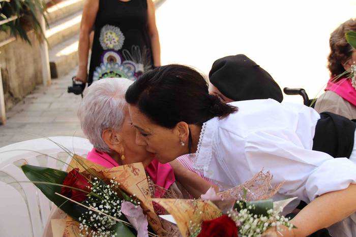 Helduenei dantza eginez hasi 26 1564057645307