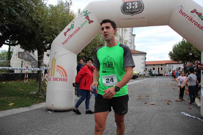 Iñaki Olano eta   irabazle E 114 1571509848580