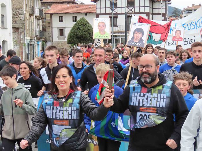 korrika, furgonetatik, Aizto 56 1649421641305