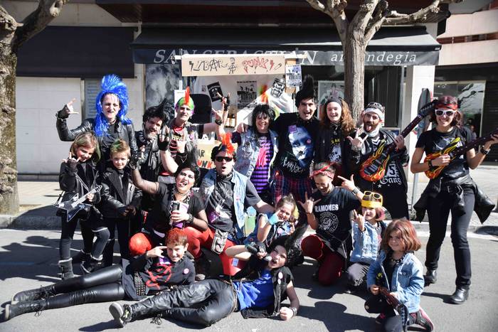 Zaldunita 2019. Karrozak eta 32 1551626349307