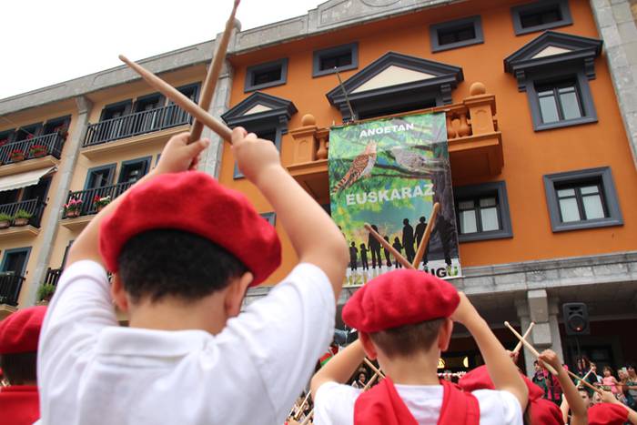 Kukuak jo du, hasi da festa 72 1497468597474