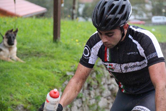 Lokaztuta Amasako XXIV. mendi duatloia 99 1477236042549