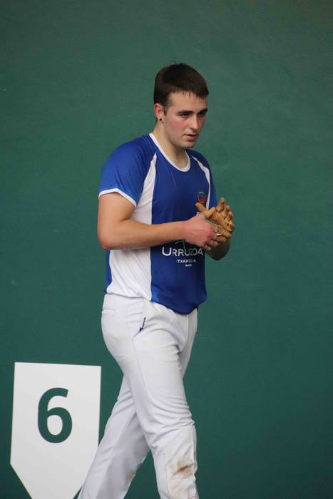 Behar Zana Bertso Pilota 75+ 15 1651349698461