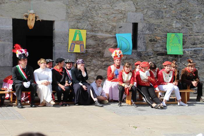 Dantza, kantua eta antzerkia 34 1494179266721