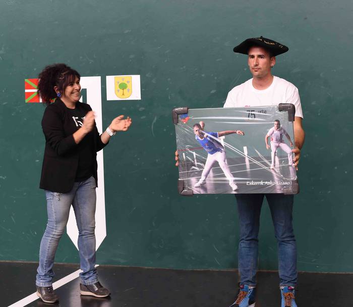 Ekitaldi hunkigarri, solidar 11 1654538298111