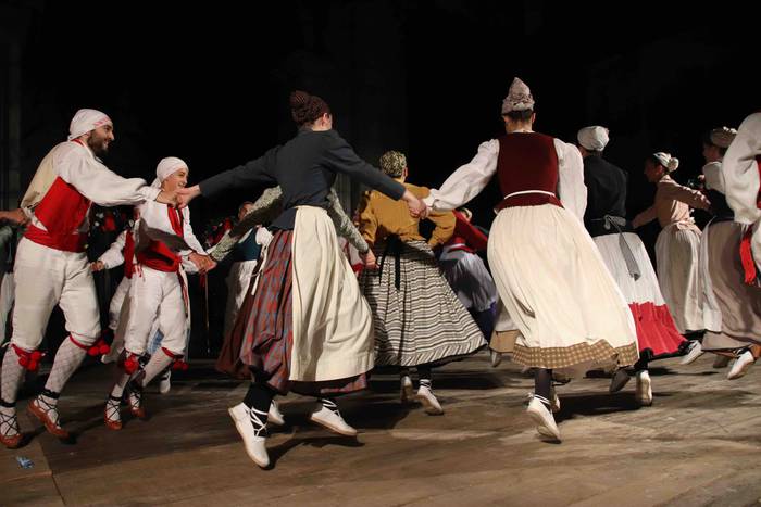 Suak argitu du urteko gaurik 74 1561330859957