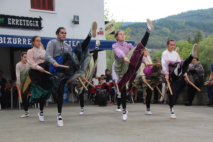 Ikaztegieta Pilareko eguna Sutarri 18 1476272187469