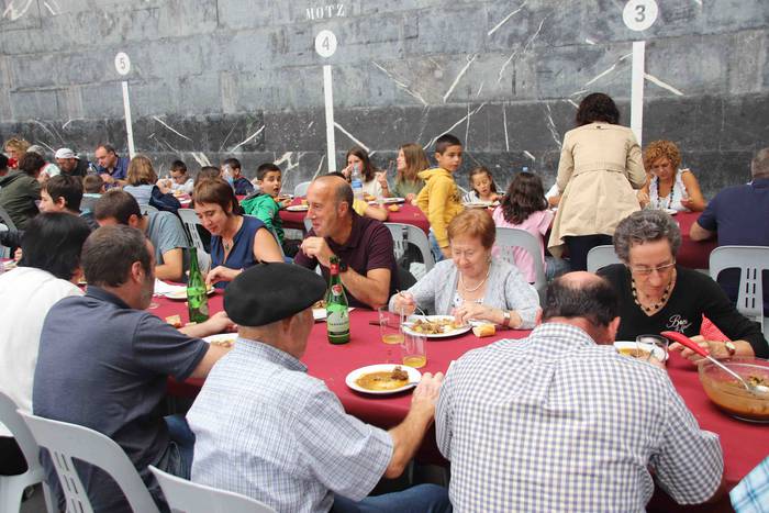 Frontoia bete da txekorra ja 26 1565532415215