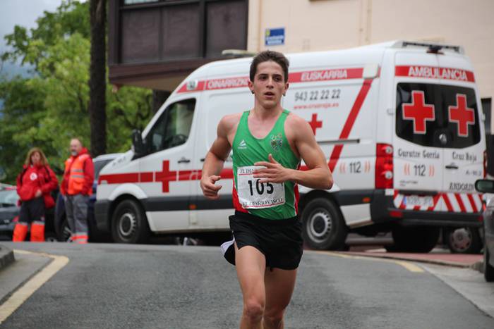 Aitziber Ibarbia eta Julen L 24 1525009000809