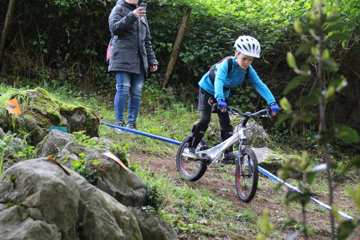 Oreka landuz, bi gurpilen ga 21 1525011713503