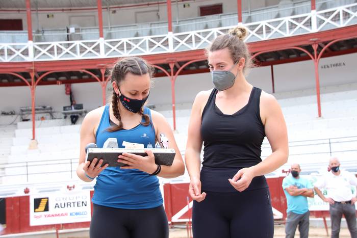 Luzia Orbe eta Garazi Arruti 44 1624128865331