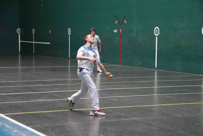 Gipuzkoa lau eta erdiko txap 8 1561377793147