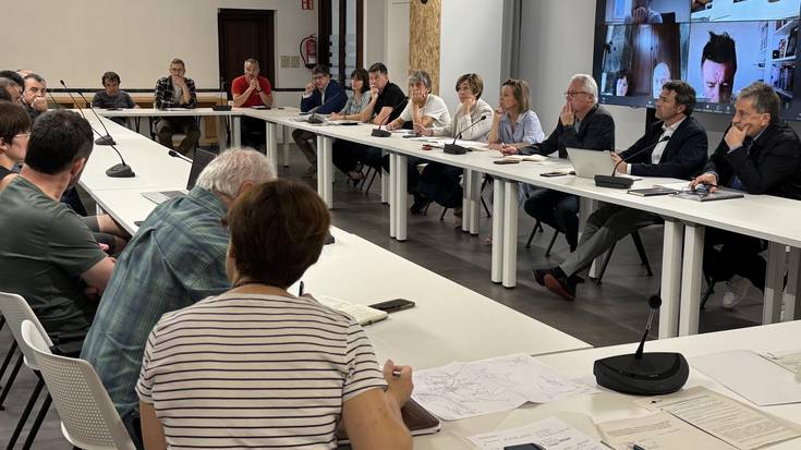 Alkateekin bildu da aldundia euriteak eragindako kalteez hitz egiteko