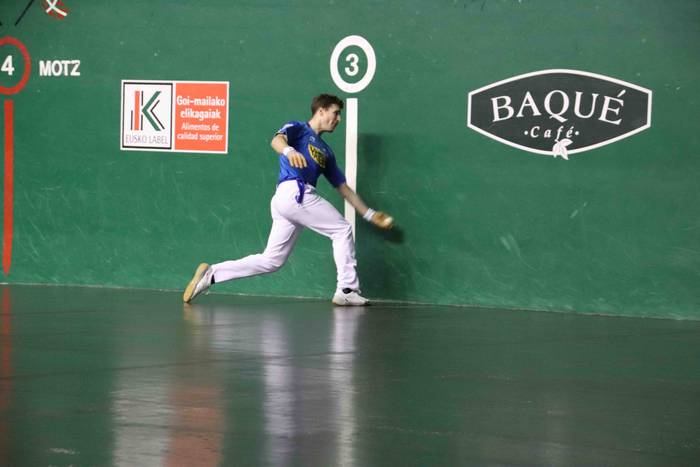 Jaka eta Artola, lehen postu 15 1576521583589