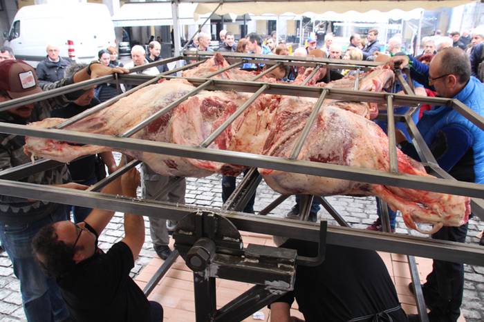 Haragia eta txingarra protag 44 1524932845731