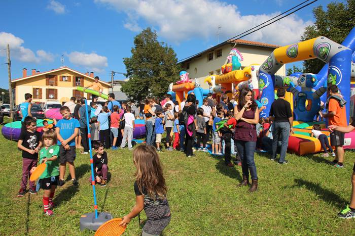 XIX. azoka berezia Zizurkilen 21 1476016489142