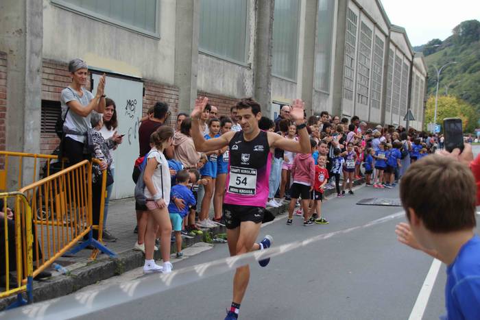 Aitor Arroyo eta Maite Arrai 104 1570885947671