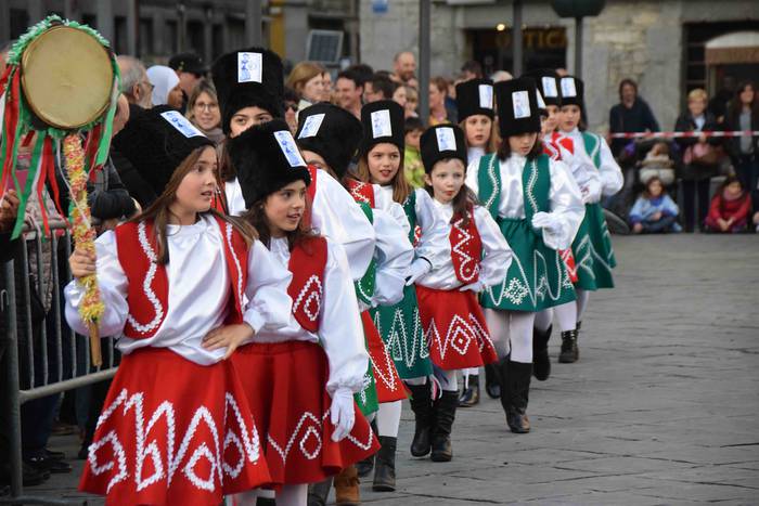 Danbor hotsak, txikienen esk 42 1551547909850