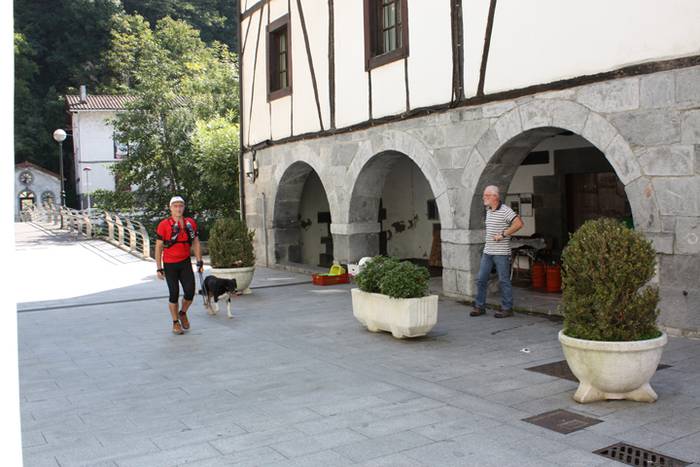 III. Mendiz Mendi Etxera 173 1506347764627