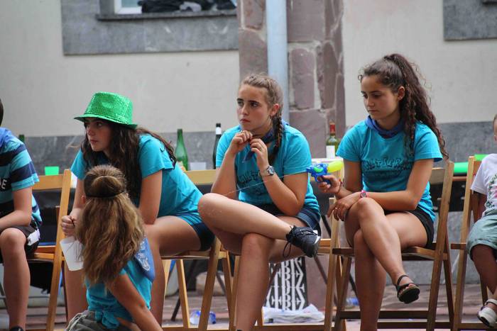 Lotsak ez du lekurik salontz 40 1565373554565