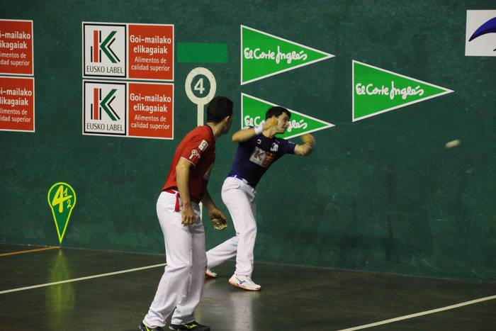 Bi maisu handi, katedralean 40 1571600527523