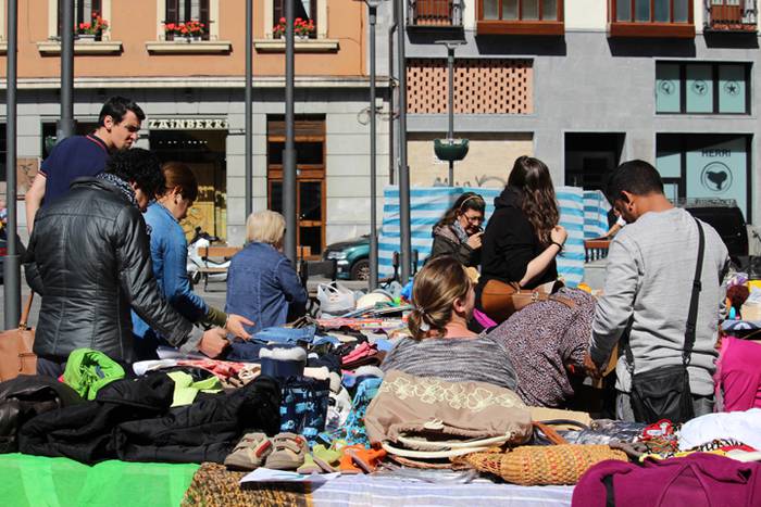 Bigarren eskuko azoka, Sahar 25 1492863326899