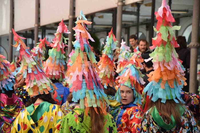 Dantzari txikiek Tolosako ka 4 1551531155900