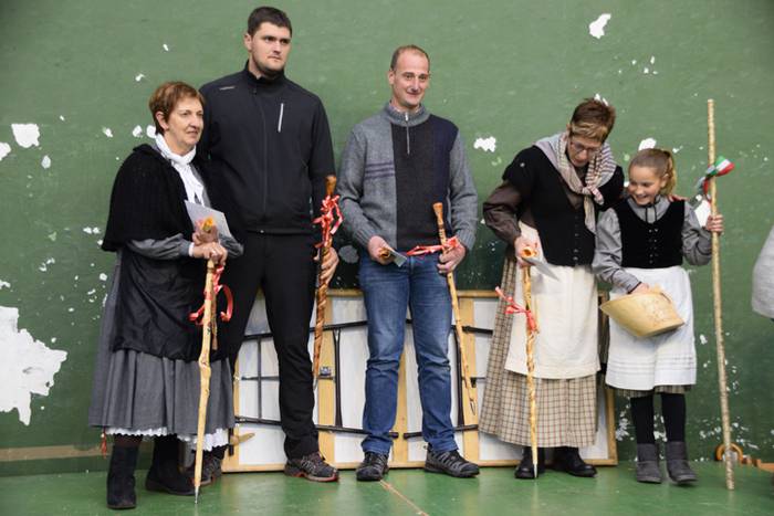 Azoka euriaren gainetik 43 1478447646624