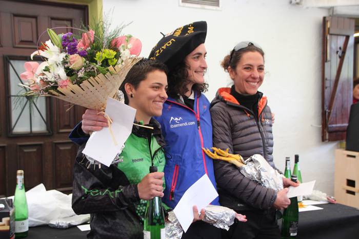 Aitziber Ibarbia eta Julen L 78 1493554173787