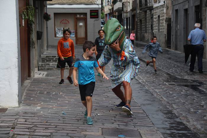 Sorgina agertu, eta Asteasu  58 1498678395256