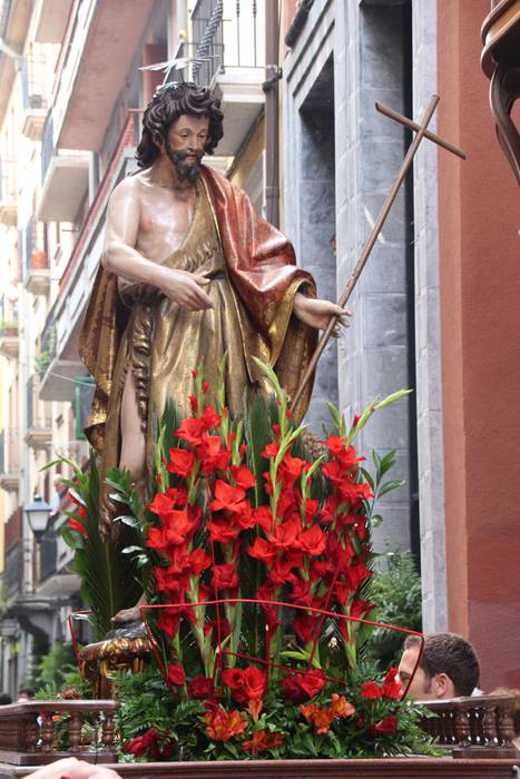 Santuek eta dantzariek poztu 91 1498312679514