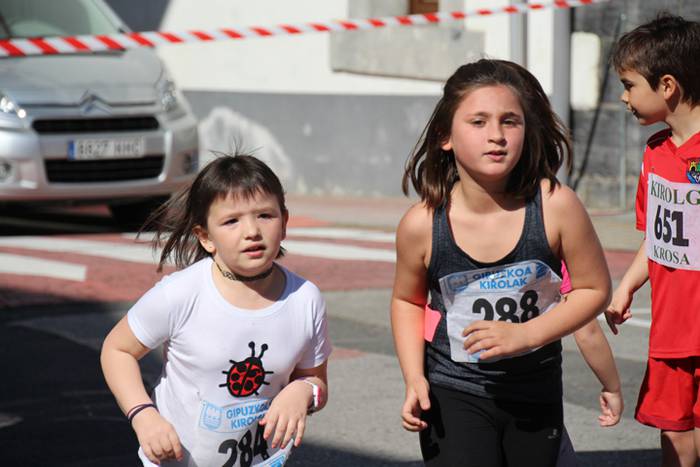 Haur, gazte eta heldu krosea 52 1491742097645
