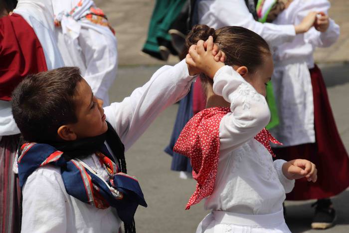 Dantzan ospatu dute Sutarrir 41 1557663382044