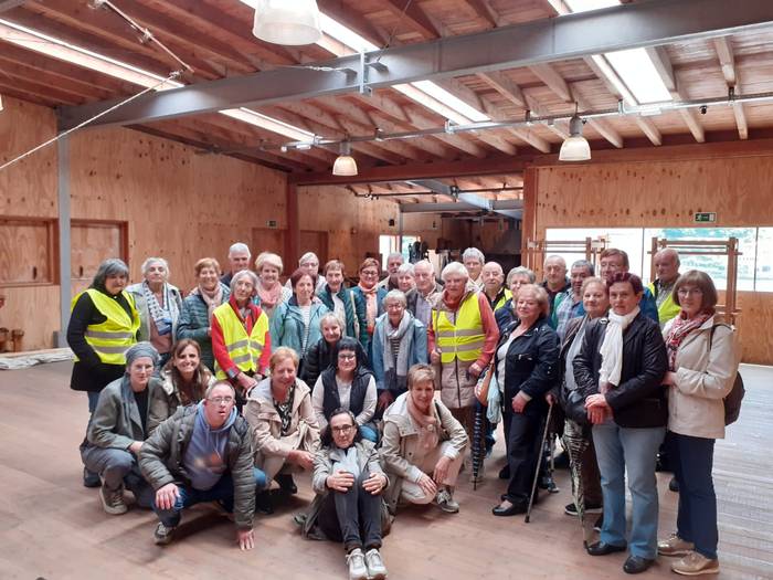 Albaola bisitatu dute Tipi-Tapa ekimenekoek