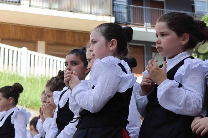 Dantzari eguna ari dira ospa 22 1652614047337