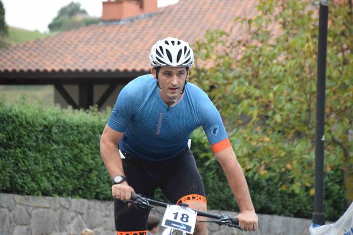 Korrika zein bizikletaz goza 102 1571508324528