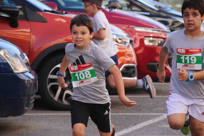 Anoetako haur krosa 13 1529745760161