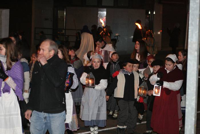 VILLABONAKO ERREGE MAGOEN DESFILEA 2017 66 1483976340840