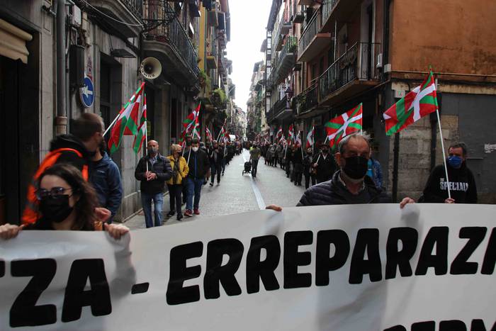 "Bada garaia tortura, gerra  22 1614447045449