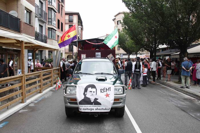 Santioetako Rozioa konpartsa 24 1658841267926