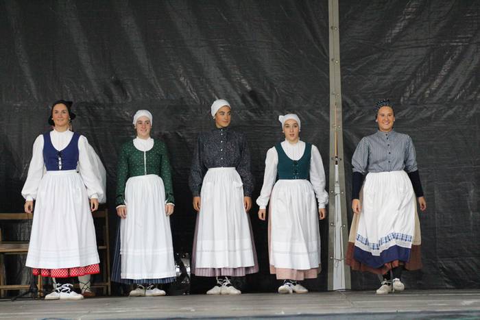 Irurako festak 2015 buruhandiak 32 1443465697206