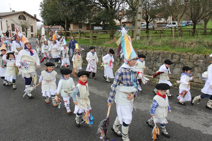 Iturengo joaldunen antzera k 2 1488358919890