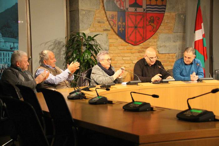 Inauteriei buruzko liburua e 10 1548678562878