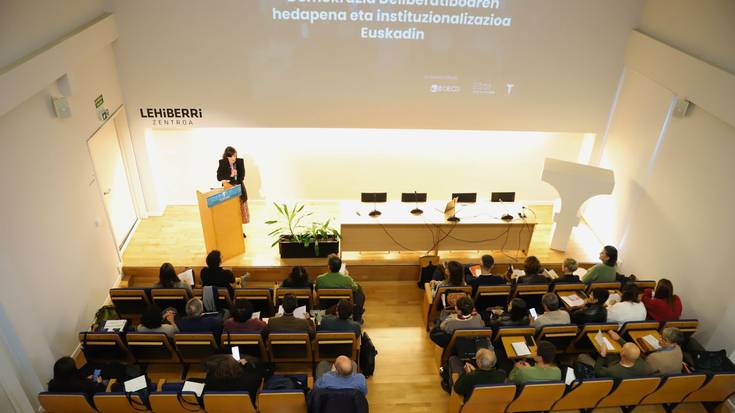 Tolosako Herritarren Batzarra praktika eredugarri gisa definitu dute