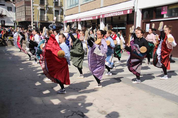Villabona-dantzari-eguna-Oin 56 1553345931412