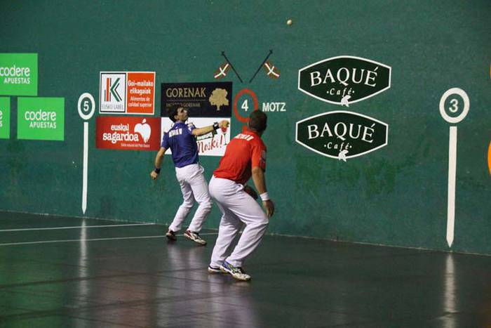 ALTUNA BINAKAKO TXAPELKETA 15 1512761287199