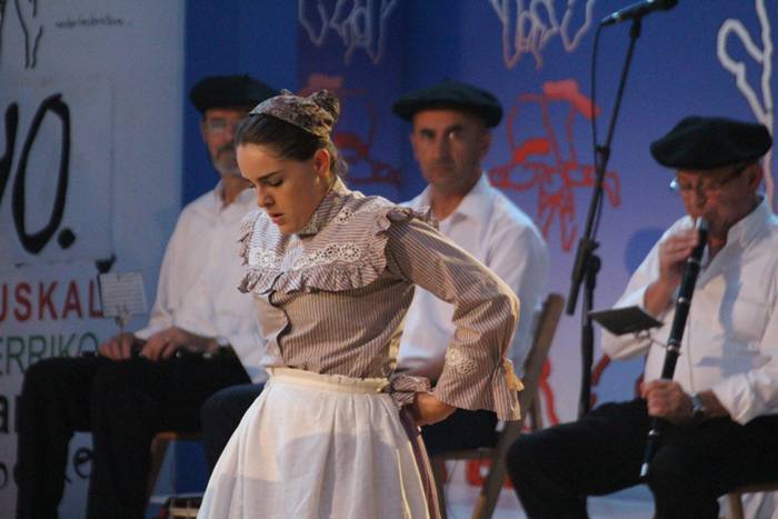 Euskal Herriko 40. dantza txapelketa  5 1476696011647