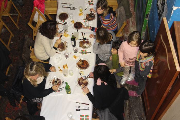 Alegiko gaztetxea urteurrena 2015 9 1449937382769