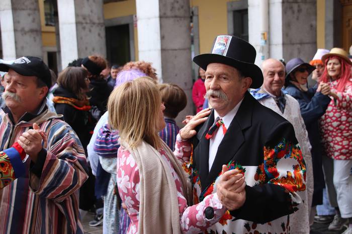 Dianak esnatu du Zaldunita 69 1551613144923